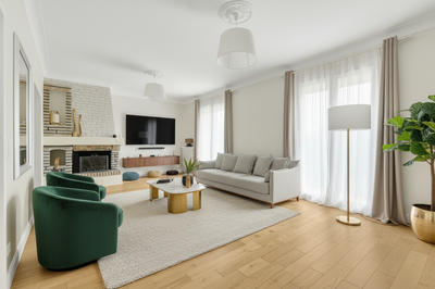 Maison - 235 m² - 8 pièces