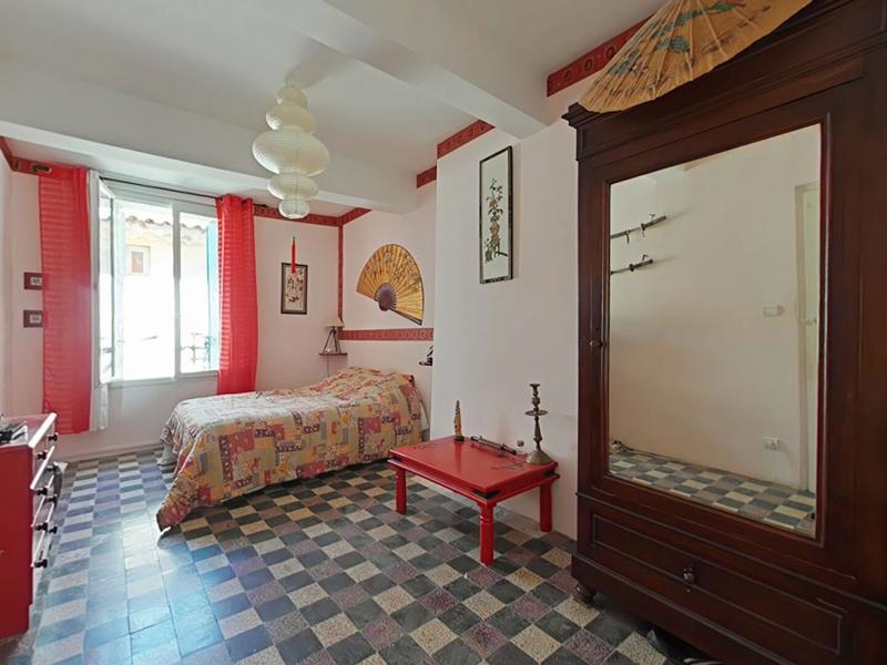 Maison - 280 m² - 7 pièces