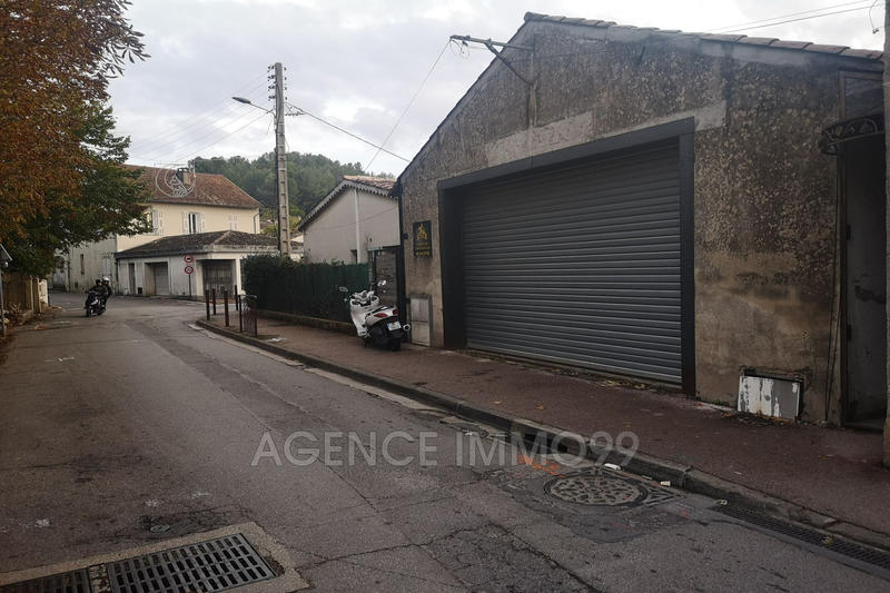 Parking / Garage - 200 m²