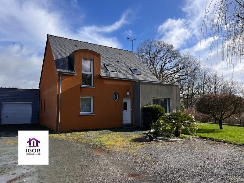 Maison - 137 m² - 6 pièces