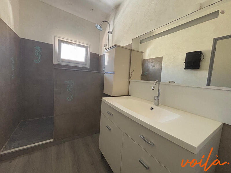 Immeuble - 9 pièces