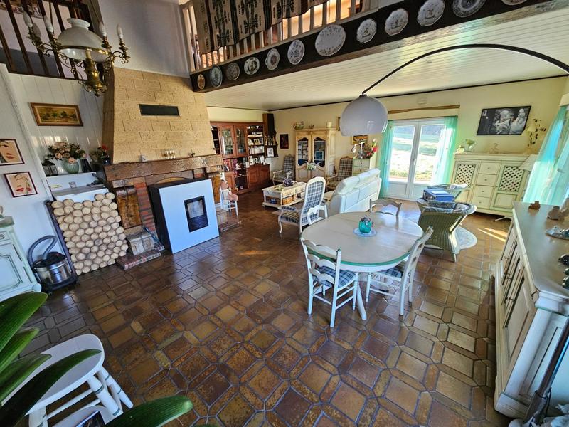 Maison - 175 m² - 6 pièces