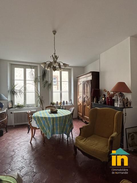 Maison de ville - 110 m² - 3 pièces