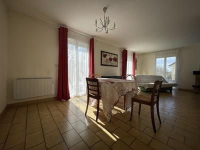 Maison - 140 m² - 8 pièces