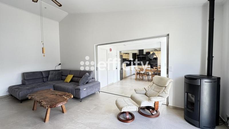 Maison - 151 m² - 5 pièces