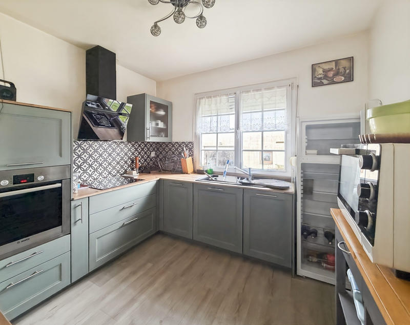 Maison traditionnelle - 81 m² - 4 pièces