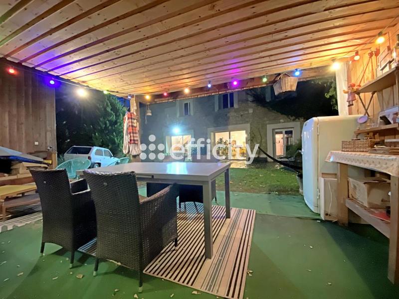 Maison - 174 m² - 8 pièces