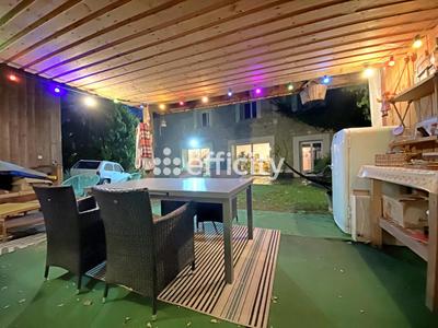 Maison - 174 m² - 8 pièces