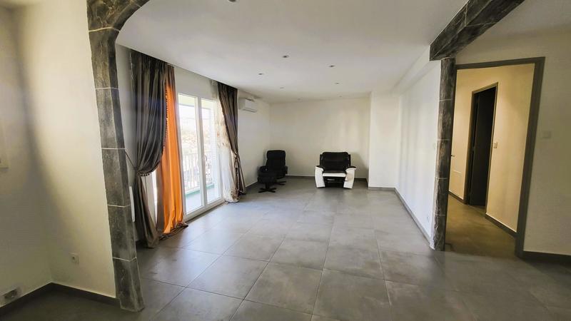 Appartement - 77 m² - 3 pièces