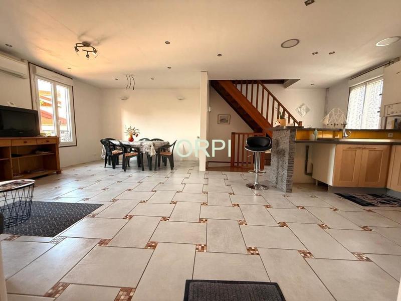 Maison - 82 m² - 4 pièces