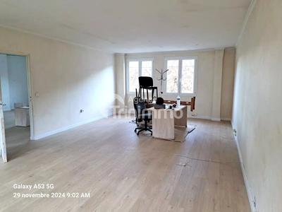 Local commercial - 198 m²