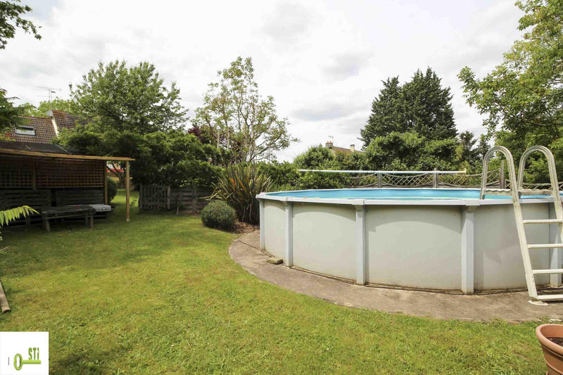 Maison - 151 m² - 8 pièces