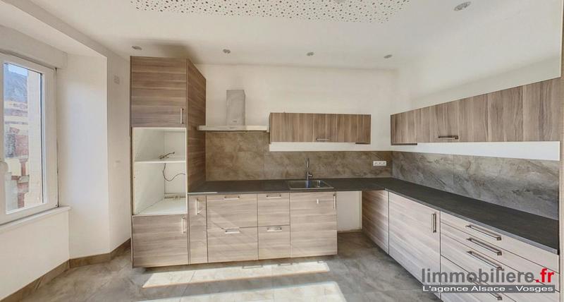 Appartement - 100 m² - 5 pièces