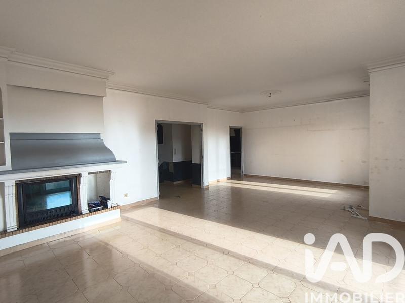 Maison - 200 m² - 5 pièces