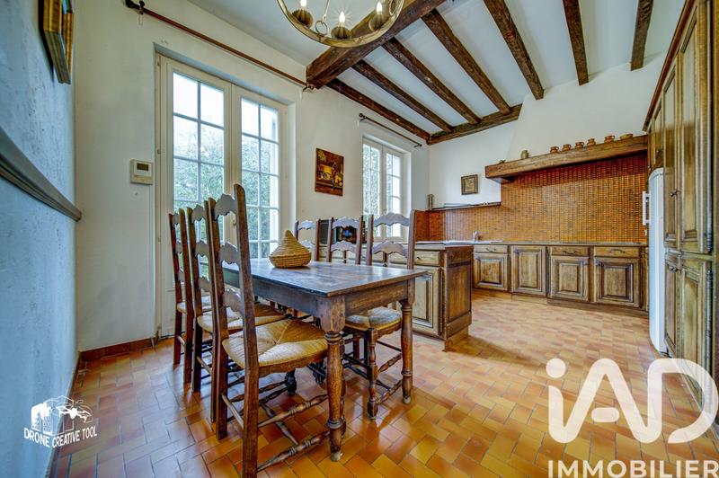 Maison - 239 m² - 7 pièces