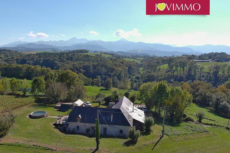 Maison - 310 m² - 10 pièces