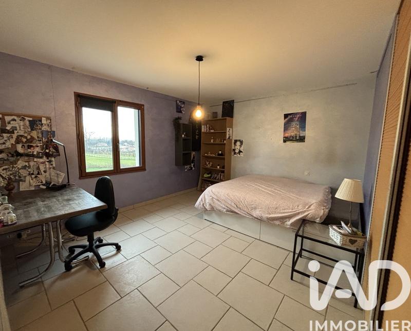 Maison - 213 m² - 7 pièces