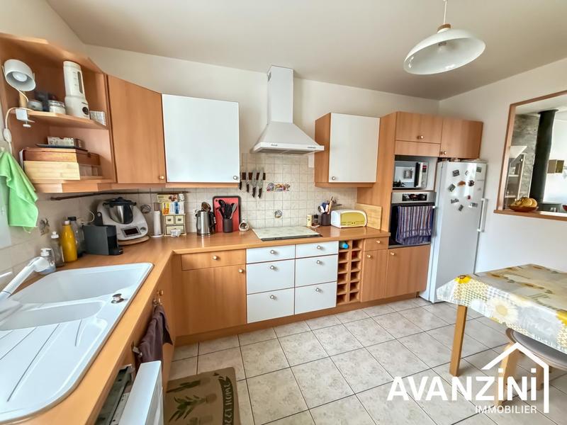 Maison - 101 m² - 5 pièces