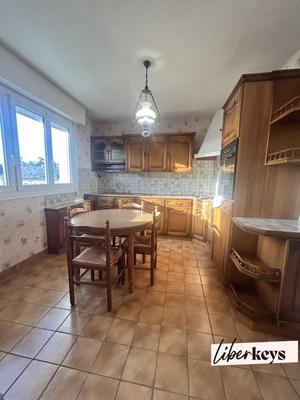 Maison de ville - 140 m² - 6 pièces