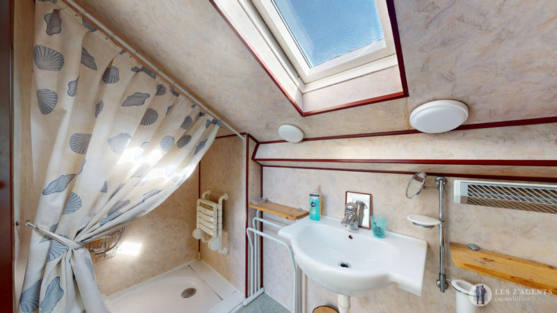 Appartement - 121 m² - 6 pièces