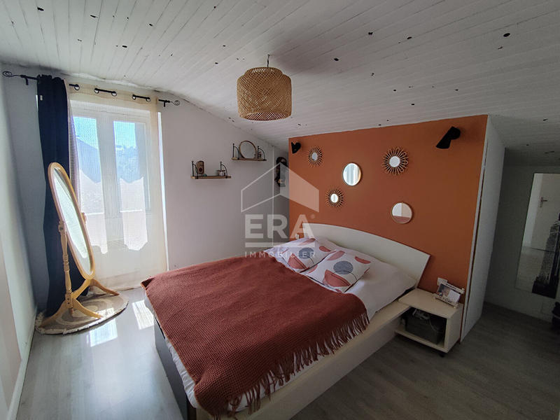 Maison - 121 m² - 5 pièces