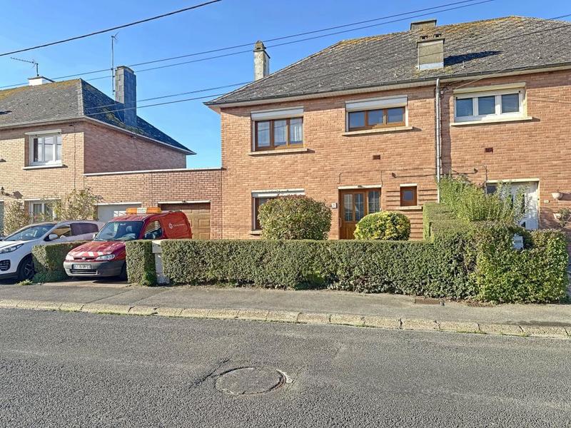 Maison - 94 m² - 5 pièces