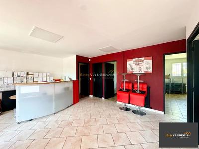 Bureau - 95 m² - 6 pièces