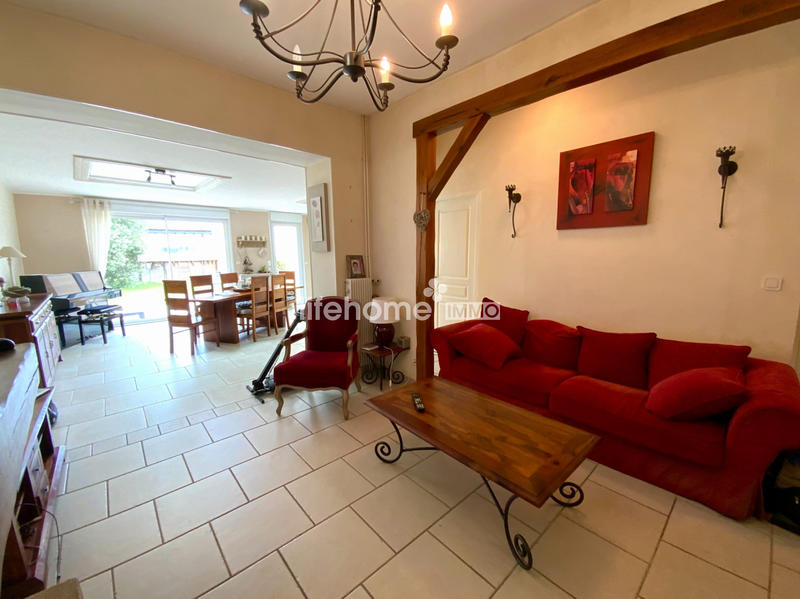 Maison - 180 m² - 7 pièces