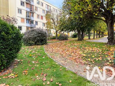 Appartement - 83 m² - 5 pièces