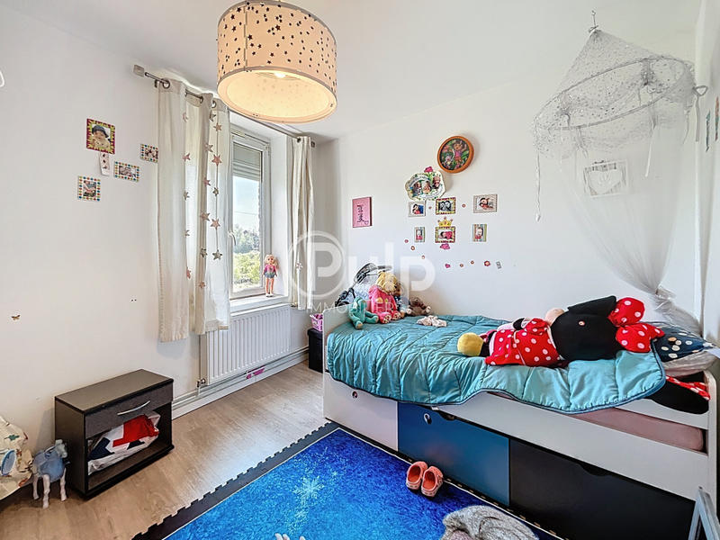 Maison - 85 m² - 5 pièces