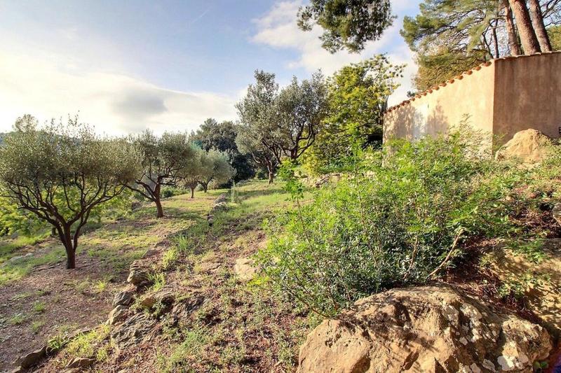 Villa - 220 m² - 5 pièces