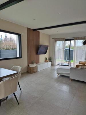 Villa - 104 m² - 4 pièces