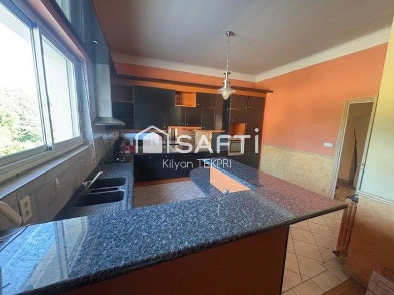 Appartement - 170 m² - 5 pièces