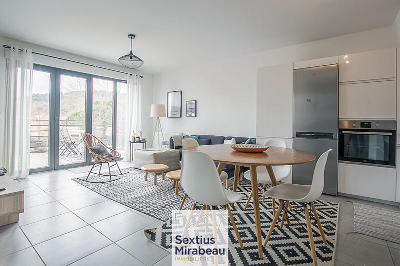 Appartement - 60 m² - 3 pièces