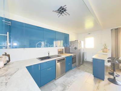 Appartement - 82 m² - 4 pièces