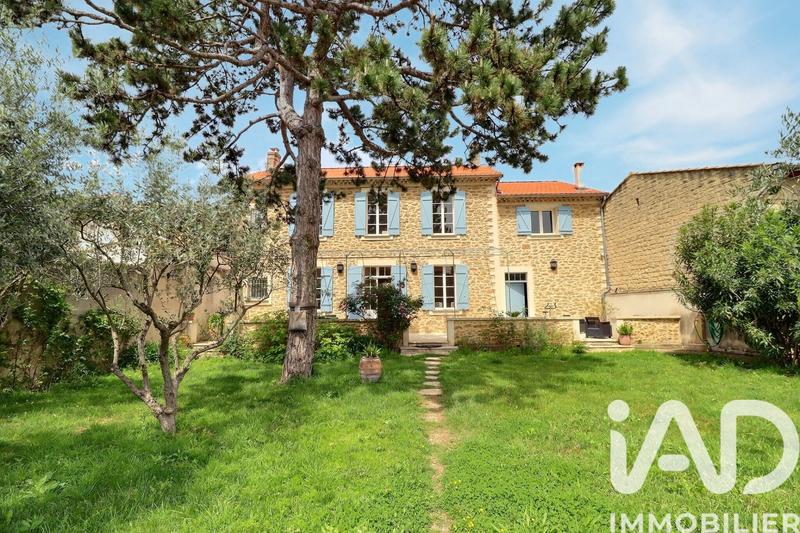 Maison - 180 m² - 7 pièces