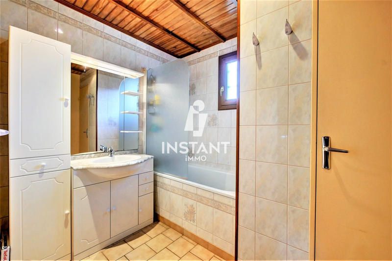 Maison - 104 m² - 5 pièces