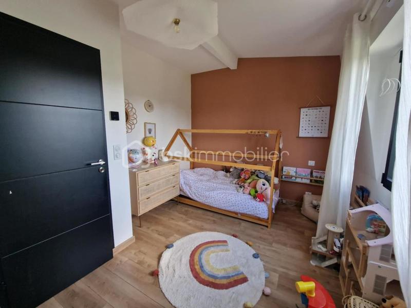 Maison - 94 m² - 5 pièces