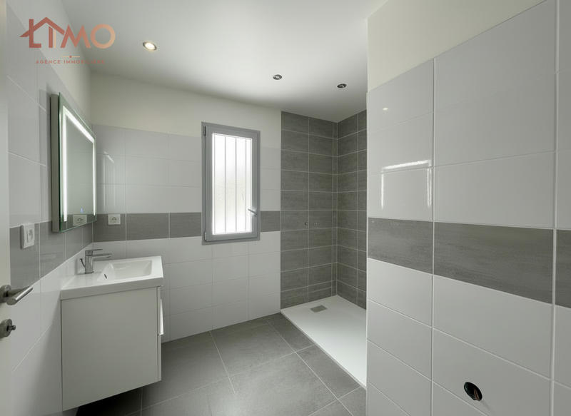 Maison traditionnelle - 99 m² - 5 pièces