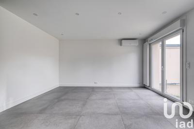 Maison - 98 m² - 4 pièces