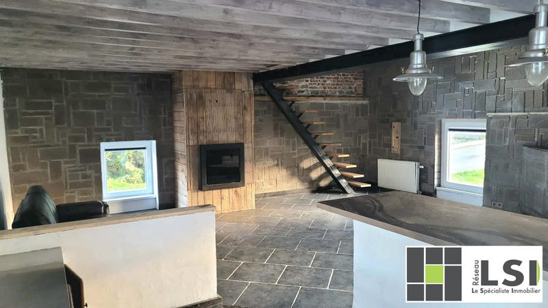 Maison - 245 m² - 8 pièces