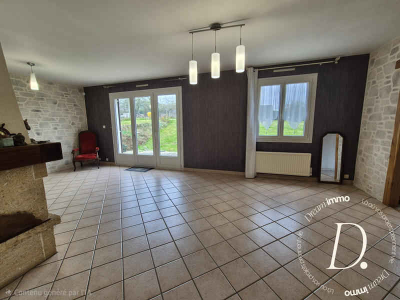 Maison traditionnelle - 109 m² - 6 pièces