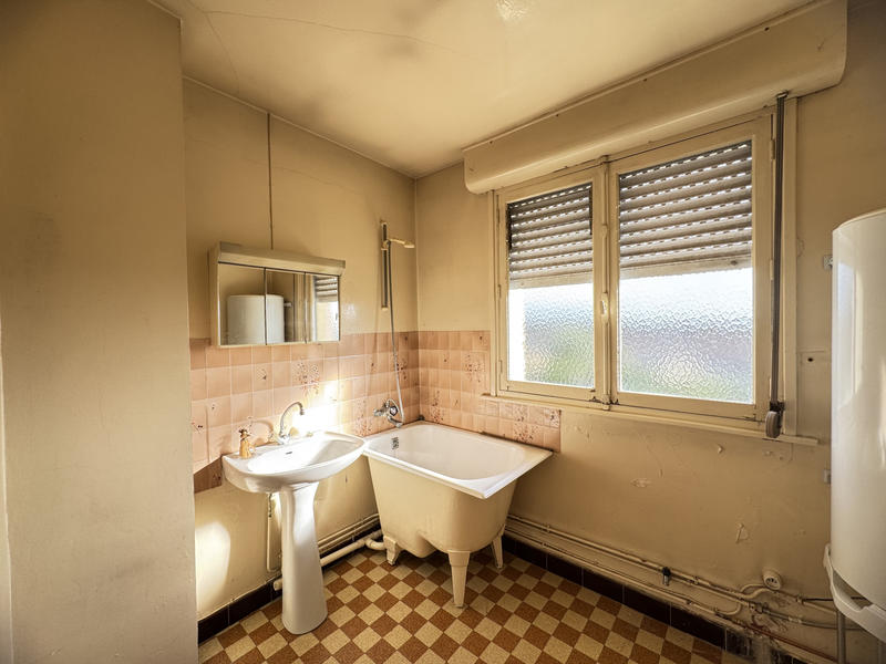 Maison - 67 m² - 5 pièces