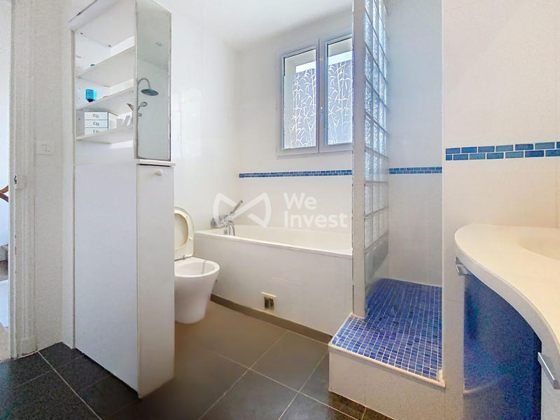 Maison - 183 m² - 10 pièces