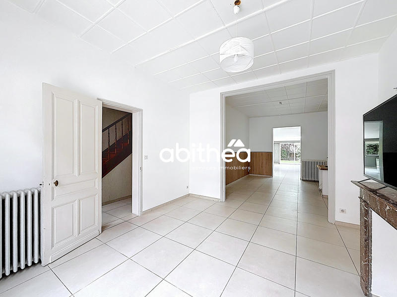 Maison - 182 m² - 6 pièces