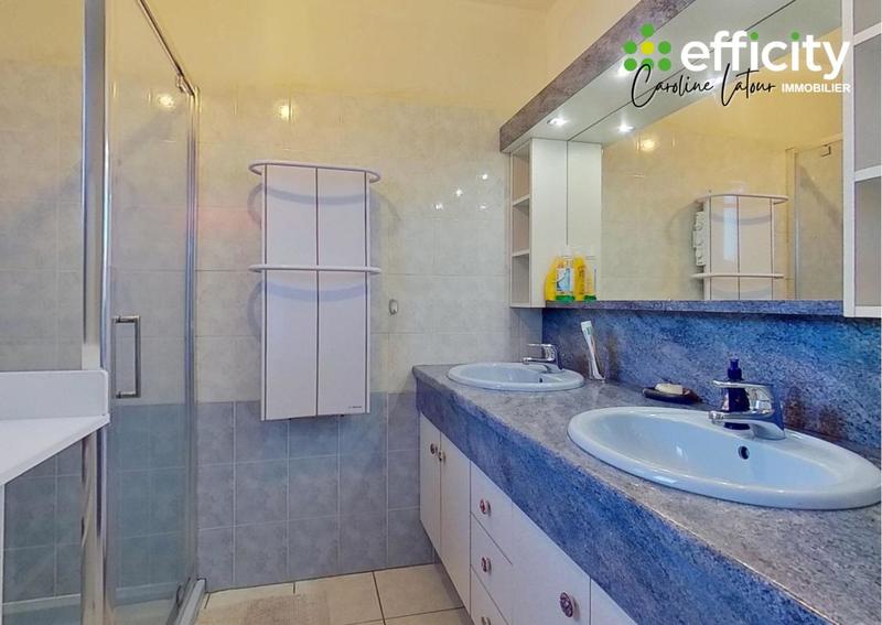 Maison - 123 m² - 5 pièces