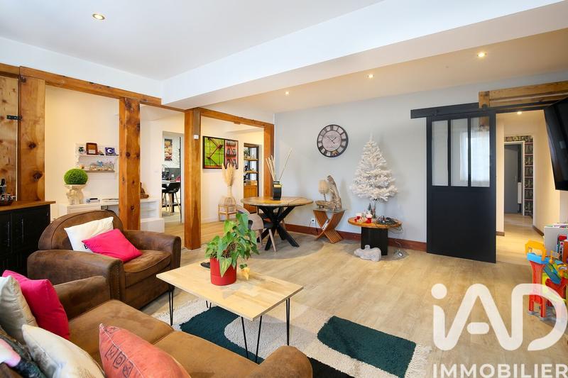 Maison de ville - 210 m² - 7 pièces
