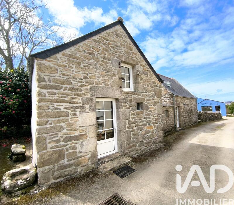 Maison - 247 m² - 13 pièces