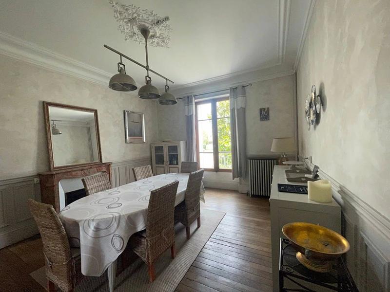 Maison - 149 m² - 7 pièces