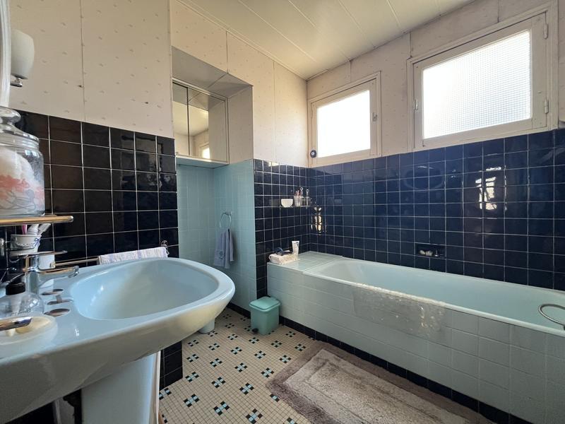 Maison - 135 m² - 8 pièces